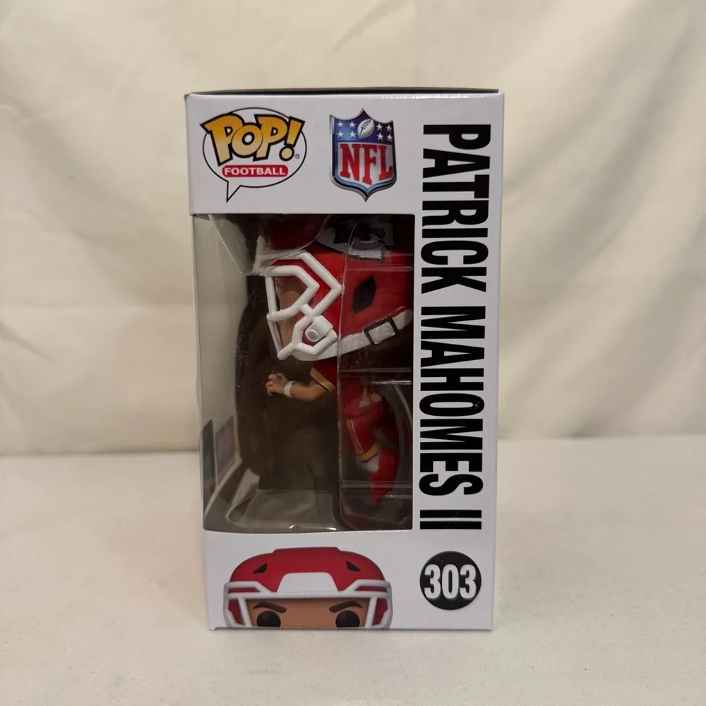 Travis Kelce/Patrick Mahomes (Chiefs)‎ NFL Funko Pop! Combo (2) - Picture 8 of 15
